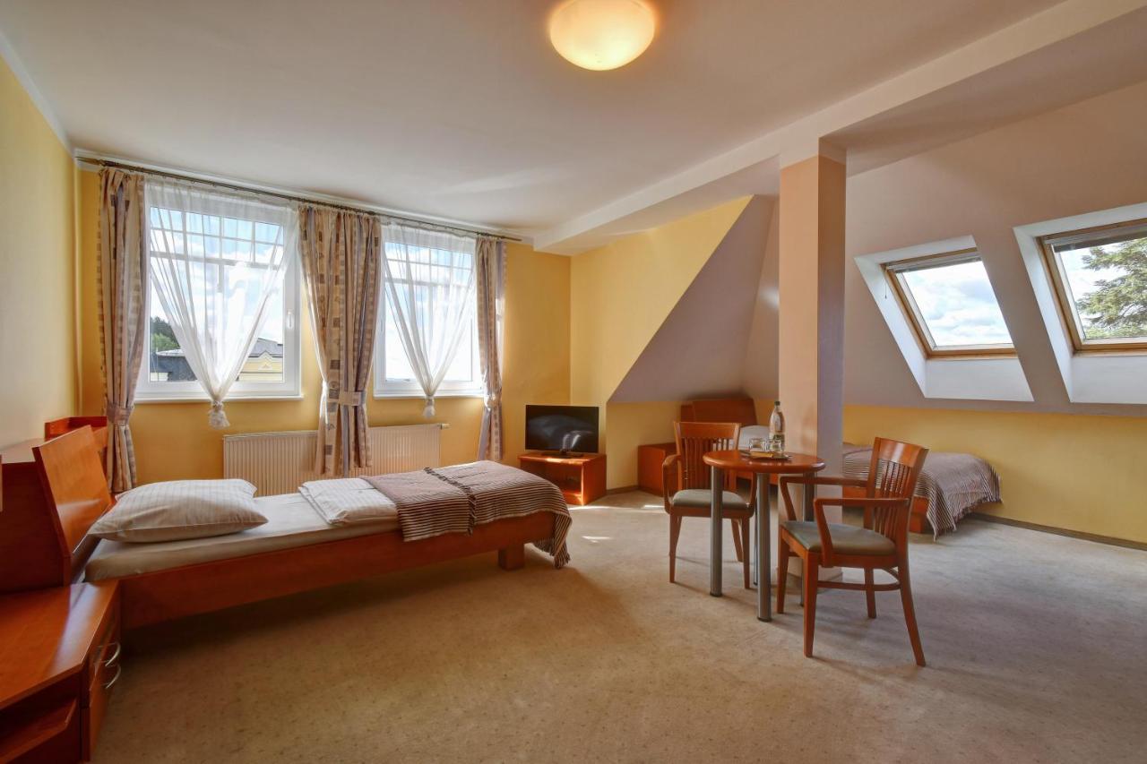 Hotel La Passionaria Марианске-Лазне Экстерьер фото